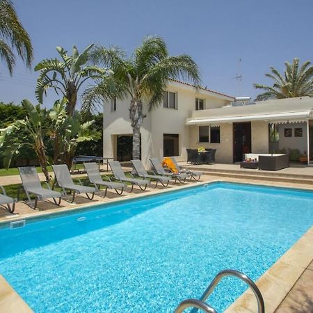 Soothing Sunset Villa With Private Pool, 200M From The Beach Perivolia Bagian luar foto
