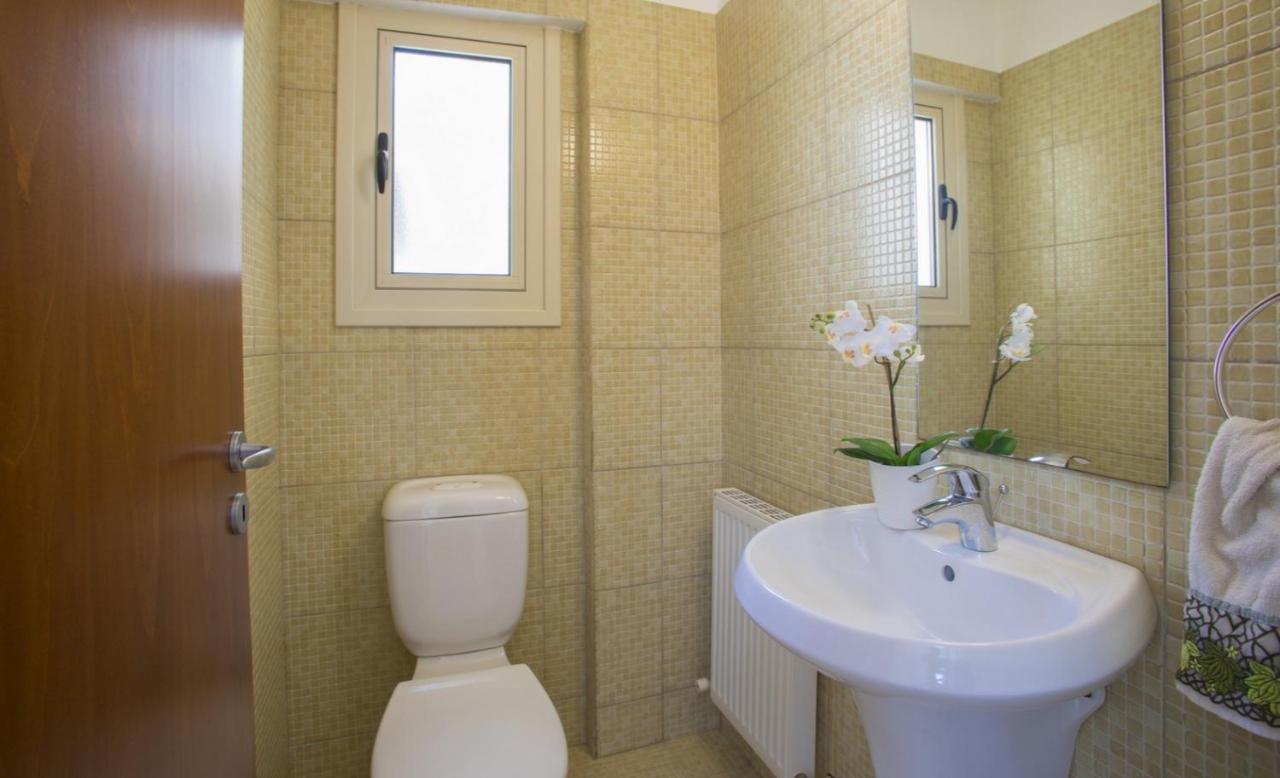 Soothing Sunset Villa With Private Pool, 200M From The Beach Perivolia Bagian luar foto